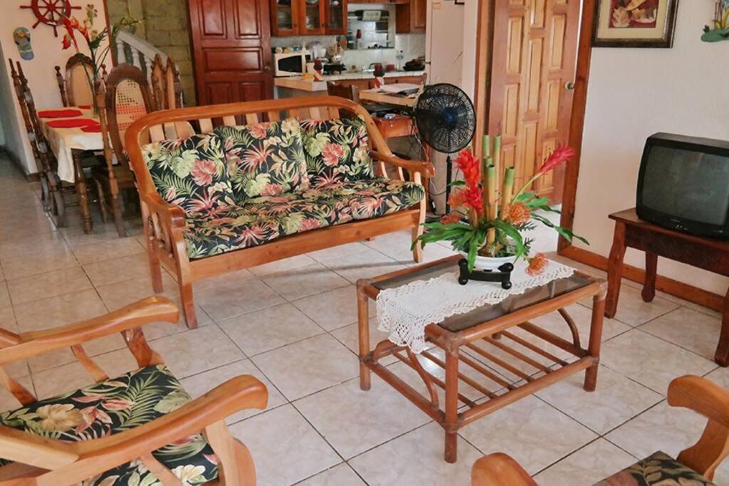 Hotel Lulu Beach Corn Island Exterior foto