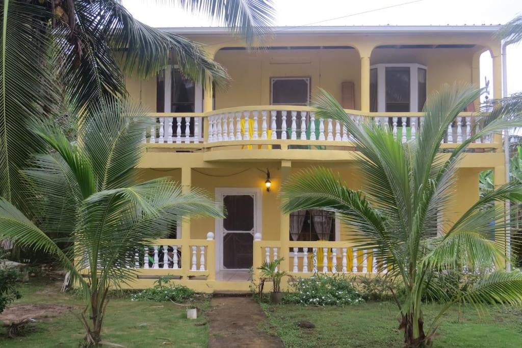 Hotel Lulu Beach Corn Island Exterior foto