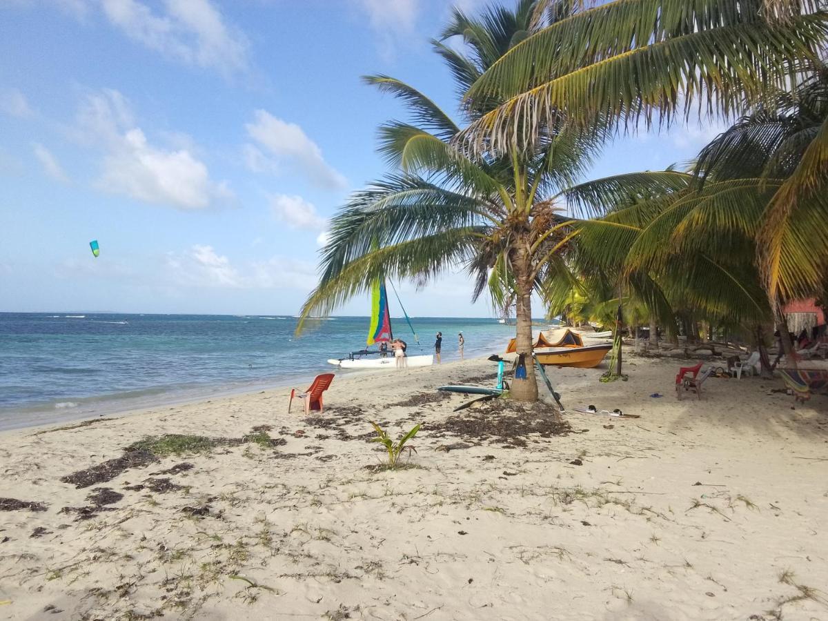 Hotel Lulu Beach Corn Island Exterior foto